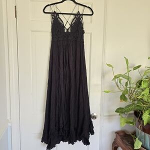 Adella Black Maxi Dress